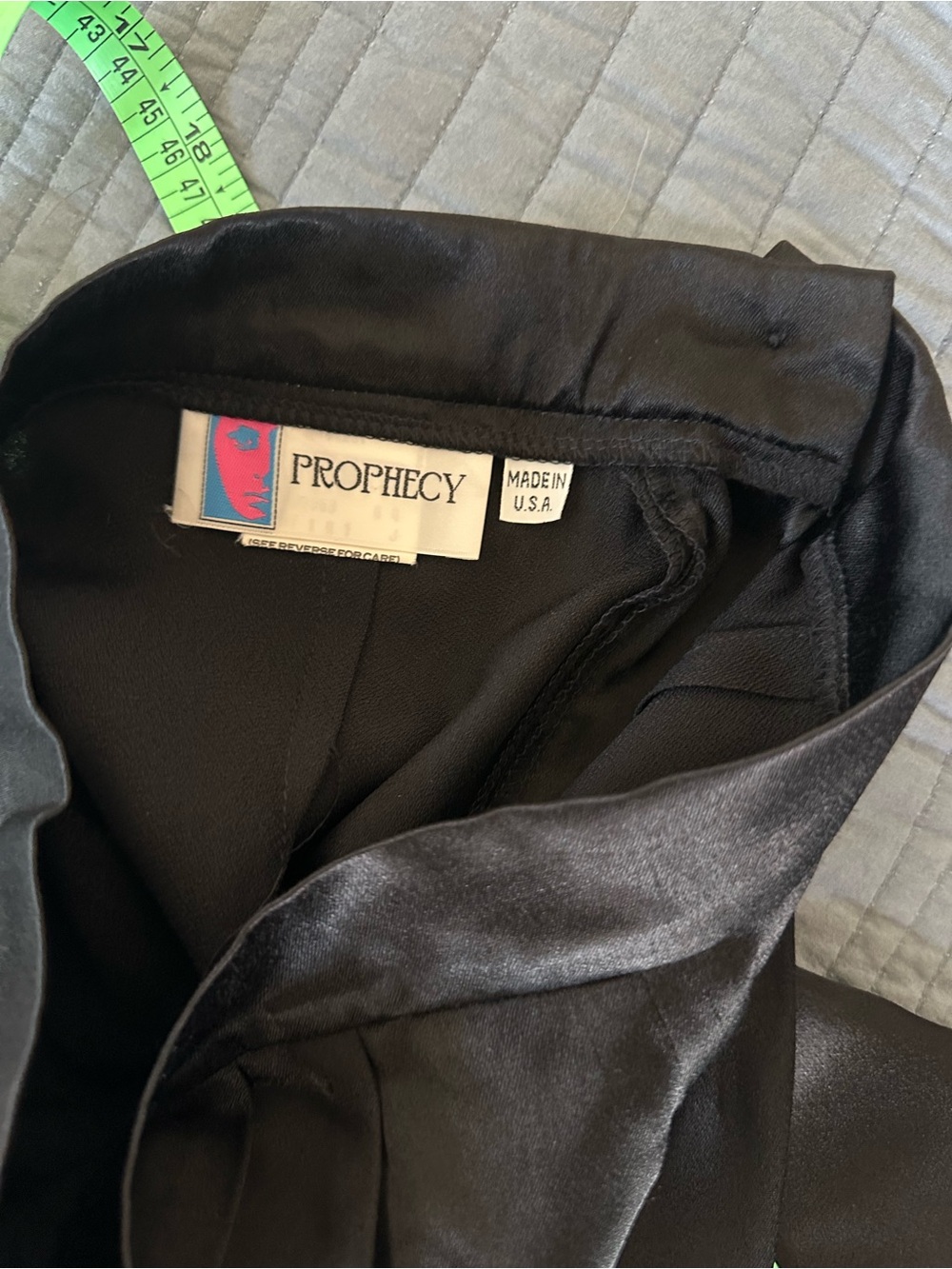 Vintage Sleek Satin-Look Black Trousers - Picture 4 of 4